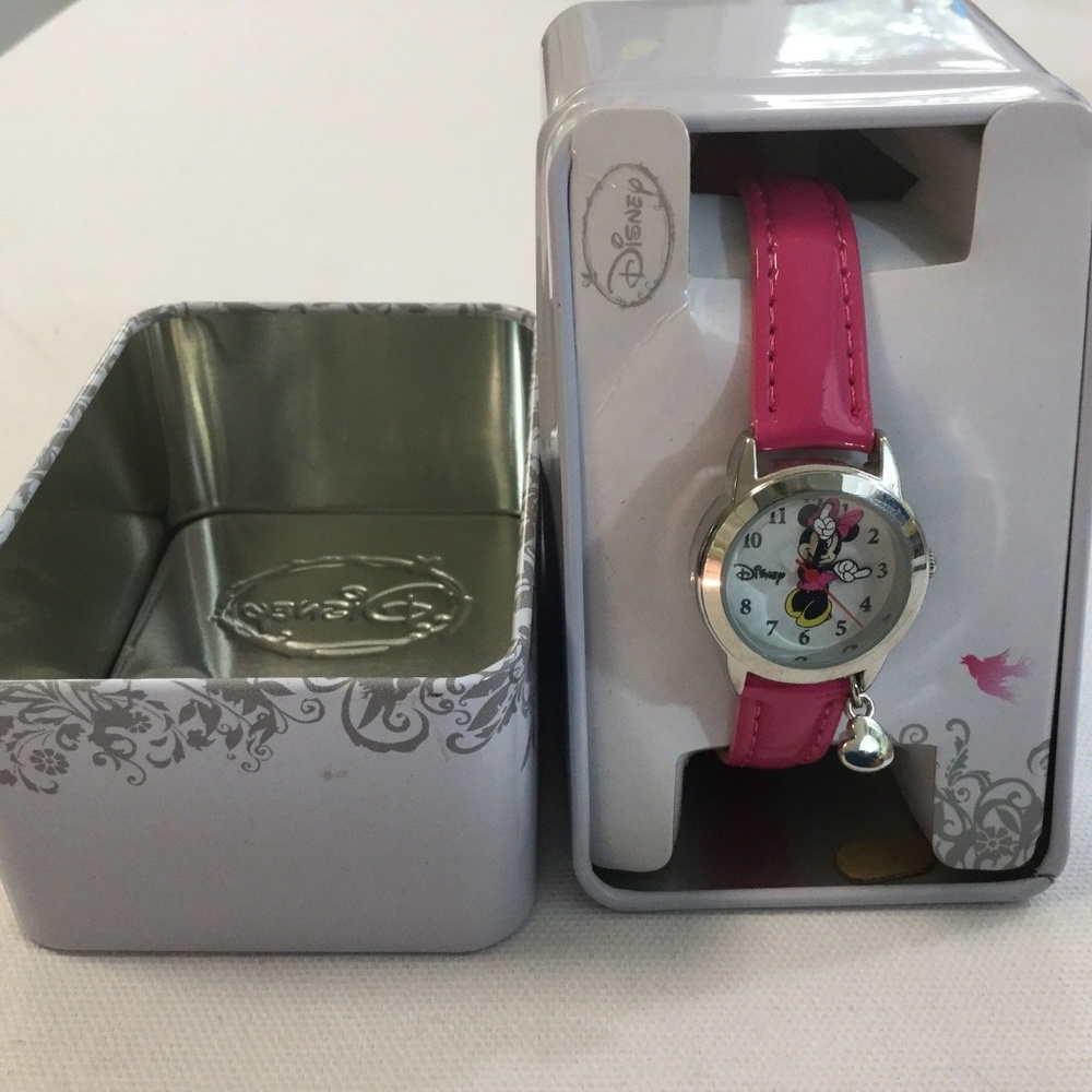 Minnie Mouse Watch in Box with Moving Hands Pink